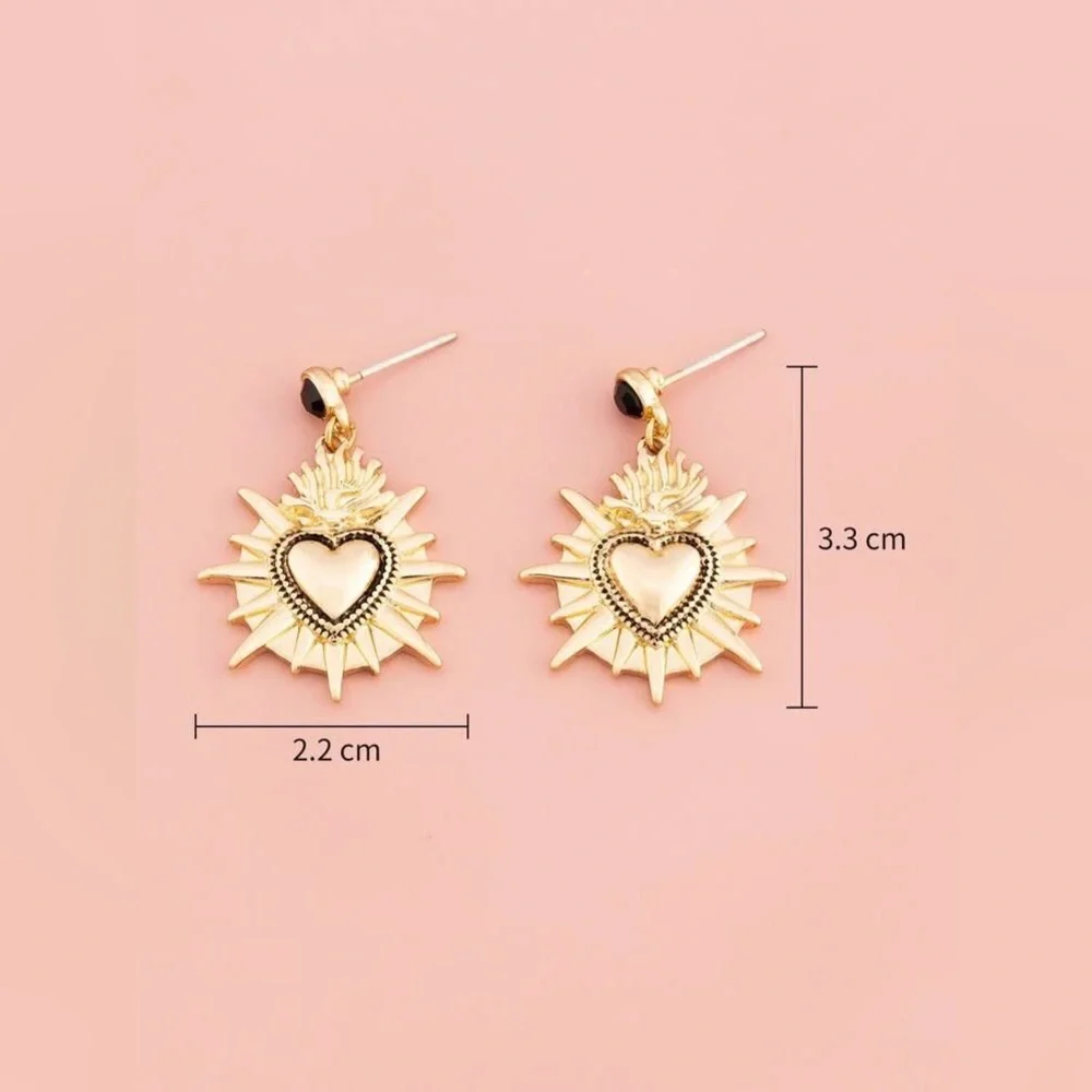 ⚜️🖤 Heart Decor Drop Earrings 🖤⚜️ Brand New - Picture 5 of 10